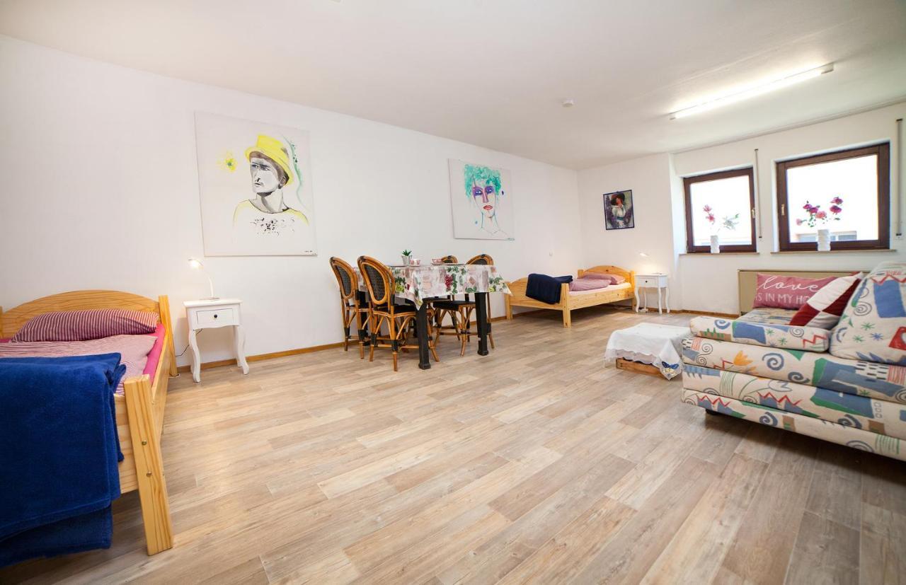 Apartmán Haus Haas Zimmer&Fewo Lauda-Königshofen Exteriér fotografie